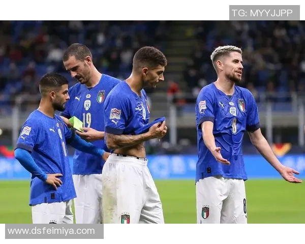 世界杯期间足球明星齐聚一堂共同观看精彩赛事的盛况回顾